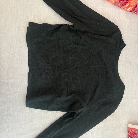 Girlfriend Collective Cropped Long Sleeve - Picture 3 of 3